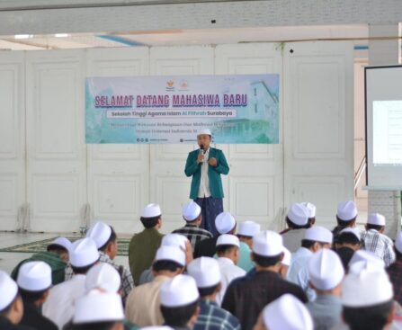 panitia ta'aruf Sambut Mahasiswa Baru