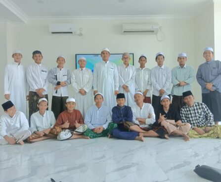 Mahasiswa Institut Al Fithrah Surabaya Ikuti Program Dauroh Romadhoniyah