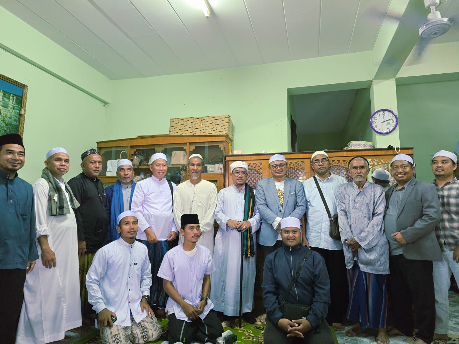 INSTITUT AL FITHRAH SURABAYA TANCAPKAN FONDASI SUFISME