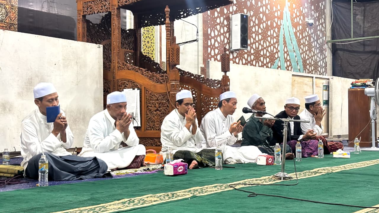 acara “MAJLIS RUTINAN MANAQIB DAN MAULIDURROSUL SAW