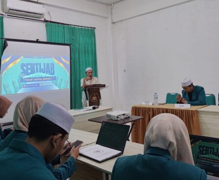 DEMA Institut Al Fithrah Sukses Gelar Sertijab