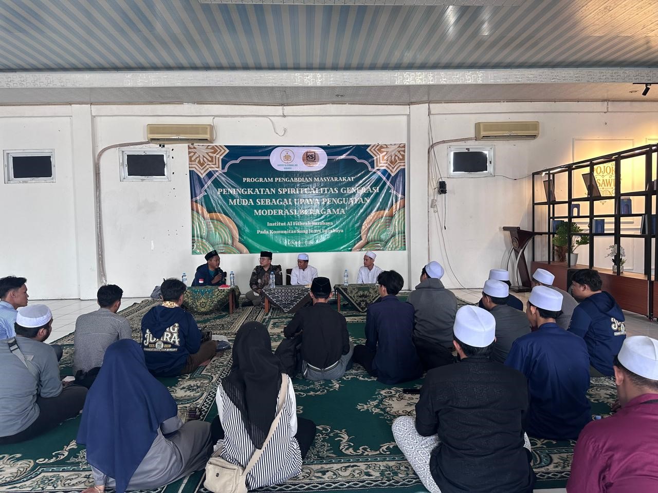 Al-Fithrah Gelar Seminar Pengabdian Masyarakat